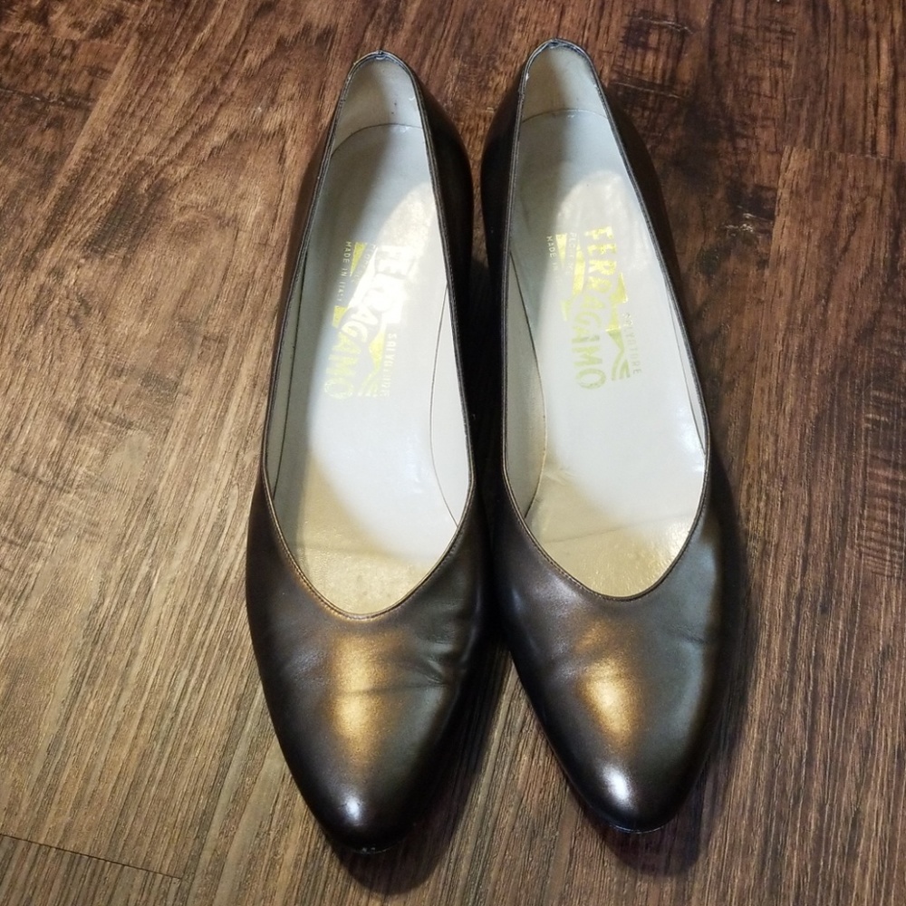 Brown Shiny Pumps - Vintage Ferragamo?